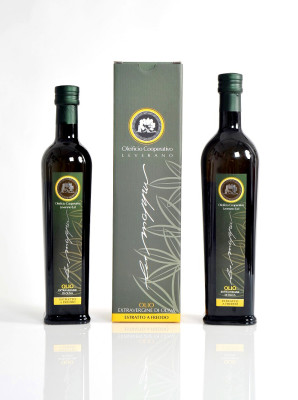 Damiano Misciali - Grafica Etichette vino e olio - grafica cataloghi, progettazione depliant, packaging, loghi | Progetto grafico Packaging Oleificio Cooperativo - Leverano (Lecce)