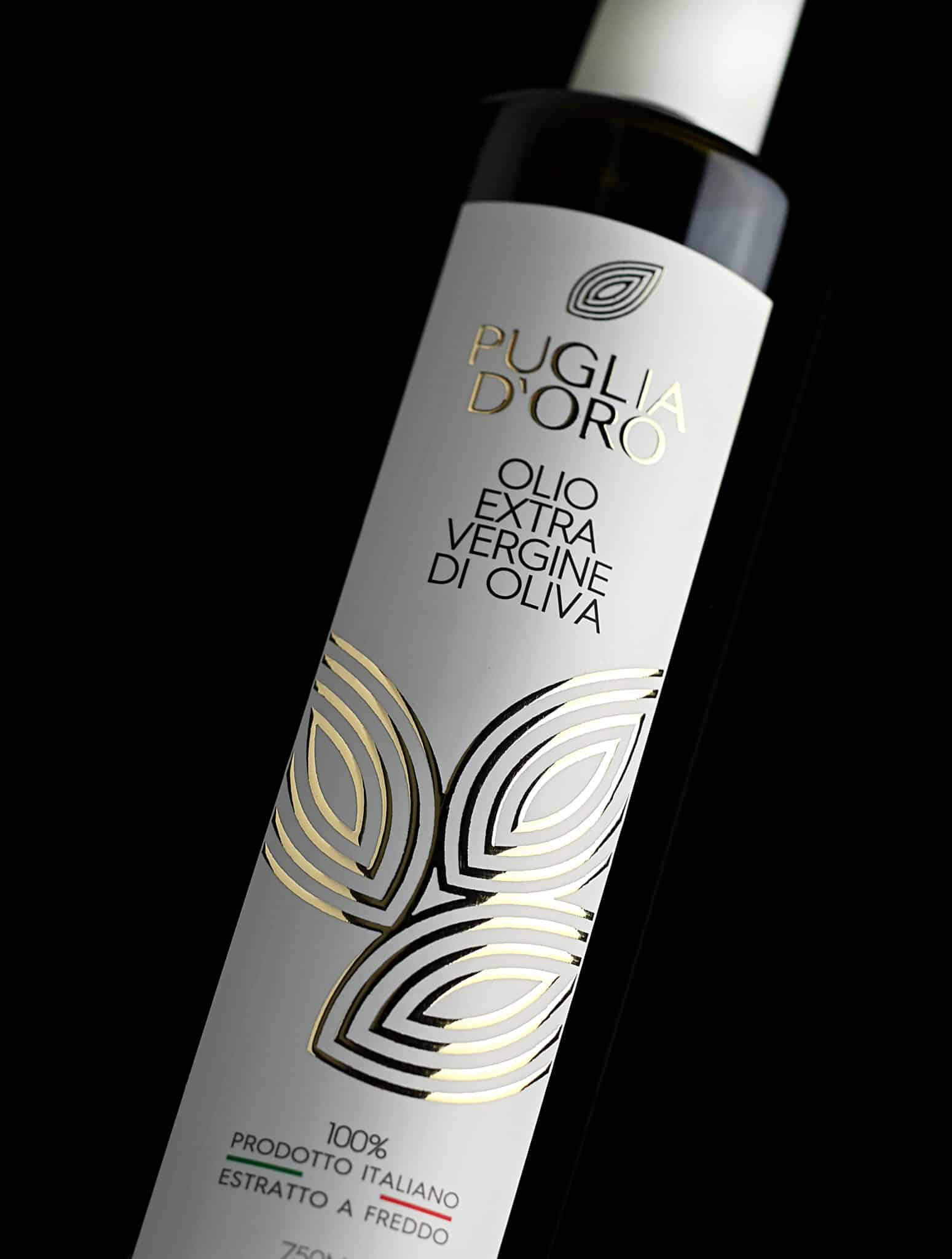 Damiano Misciali - Grafica Etichette vino e olio - grafica cataloghi, progettazione depliant, packaging, loghi | Design etichetta olio extra vergine di oliva "Puglia d'Oro" (BT).