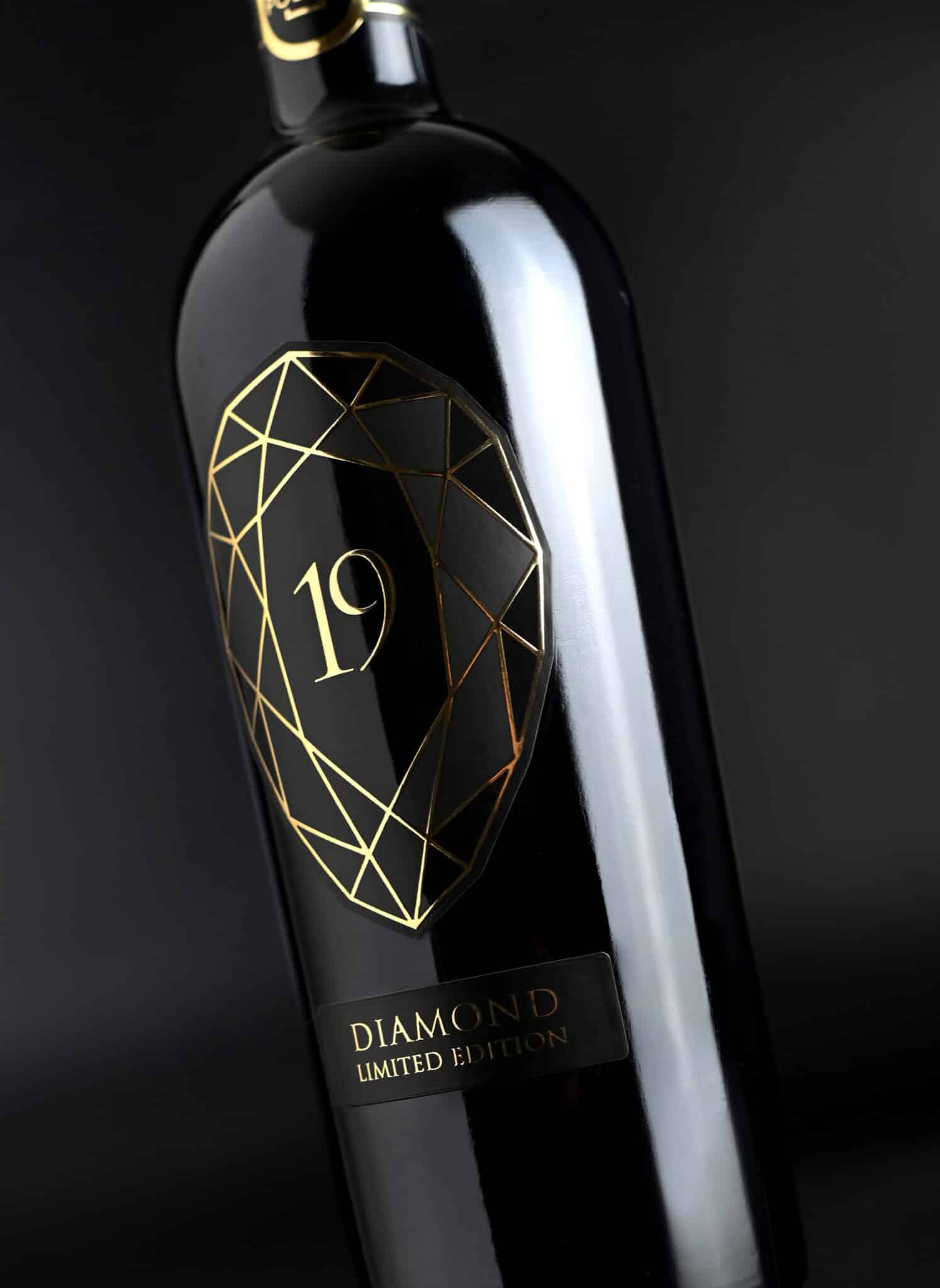 Damiano Misciali - Grafica Etichette vino e olio - grafica cataloghi, progettazione depliant, packaging, loghi | Grafica Etichetta vino Passito Primitivo Limited Edition - Polo99